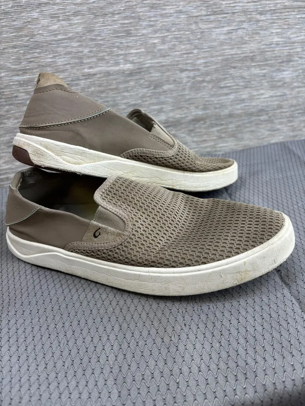 OluKai Lae'ahi Shoes Mens Size 9.5 Brown Mesh Slip On Casual Comfort Sneakers